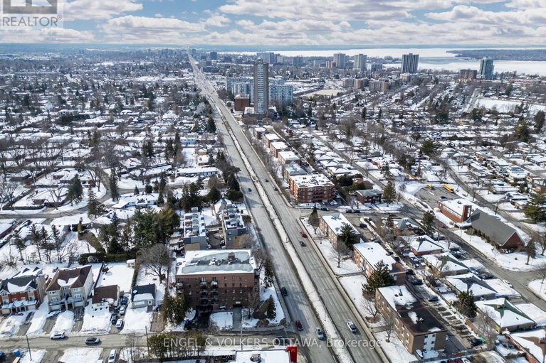 29438662/1890-carling-avenue/mckellar-heightsglabar-park/ottawa/ontario/K2A1E7_46