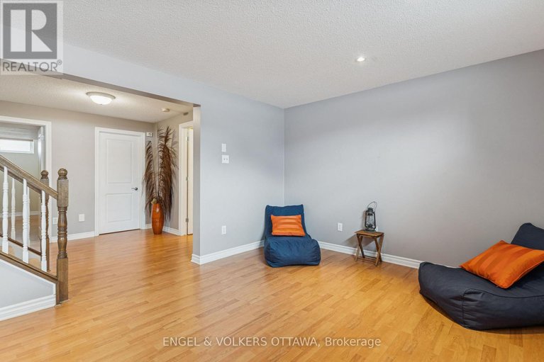 29377560/76-frontenac-boulevard/embrun/russell/ontario/K0A1W0_38