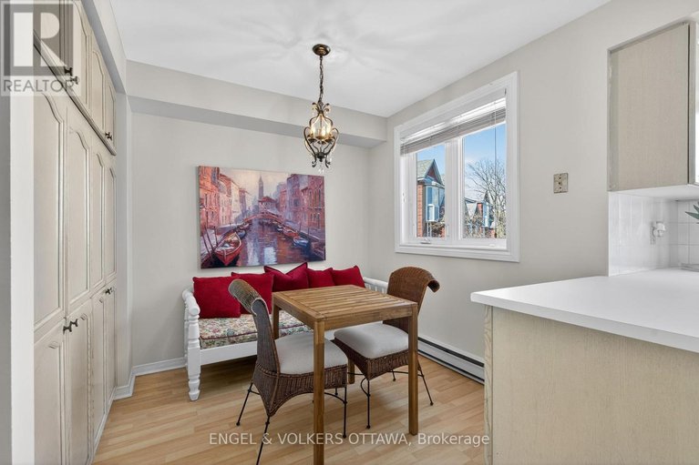 29679351/211-briston-private/hunt-club-park/ottawa/ontario/K1G5R5_13