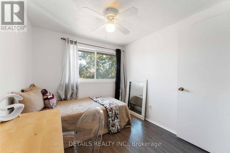 28770609/70-43-stokes-crescent/glencairnhazeldean/ottawa/ontario/K2L2Z5_24
