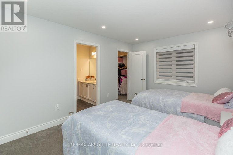 29563343/1019-apolune-street/half-moon-bay/ottawa/ontario/K2J6N8_34