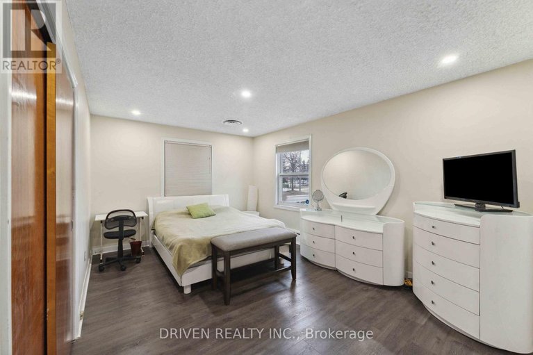 28353982/1266-walkley-road/ellwood/ottawa/ontario/K1V6P7_13
