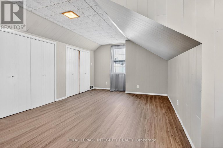 29192840/230-smyth-road/alta-vistafaircrest-heights/ottawa/ontario/K1H5A2_27