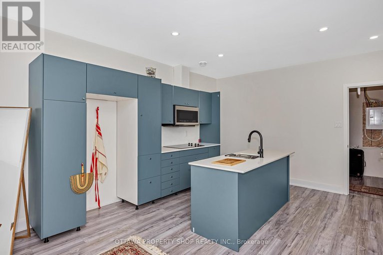 28399504/1355-mory-street/emerald-woodssawmill-creek/ottawa/ontario/K1T1C8_36
