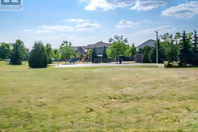 29632112/i-300-tulum-crescent/emerald-meadowstrailwest/ottawa/ontario/K2S2Y4_24