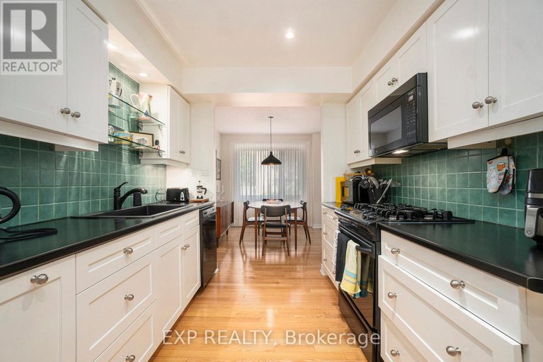 28907579/15-710-coronation-avenue/riverview-park/ottawa/ontario/K1G4G7_14