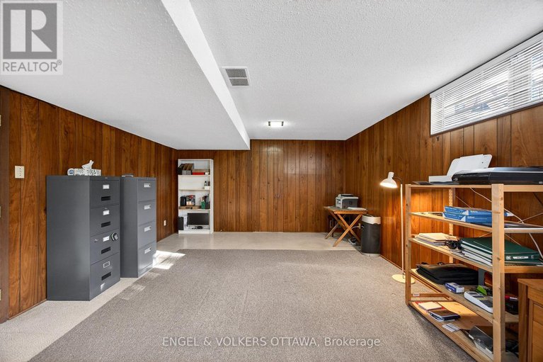 29323423/34-wallford-way/city-viewskylinefisher-heightsparkwood-hills/ottawa/ontario/K2E6B6_31