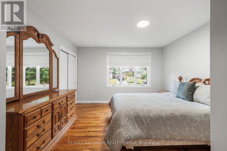 28867209/853-chapman-boulevard/elmvale-acres/ottawa/ontario/K1G1V1_12