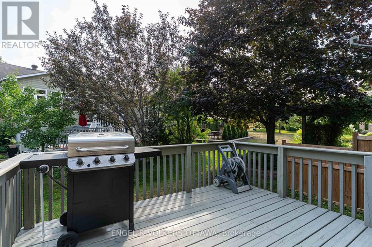 28940335/60-sable-run-drive/stittsville-central/ottawa/ontario/K2S1W7_35
