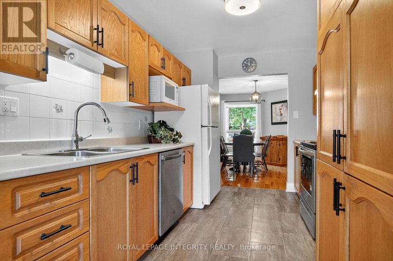 28934975/13-roblyn-way/barrhaven-east/ottawa/ontario/K2G5Z4_14