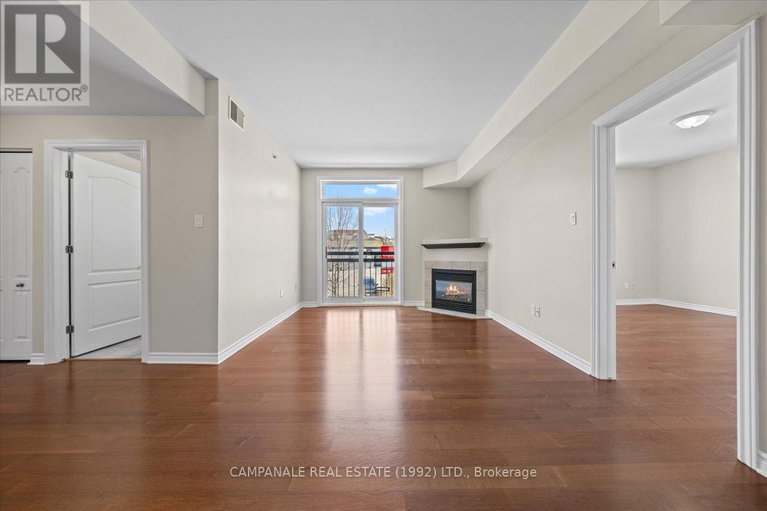 28243620/201-6-grove-avenue/old-ottawa-south/ottawa/ontario/K1S3A6_6