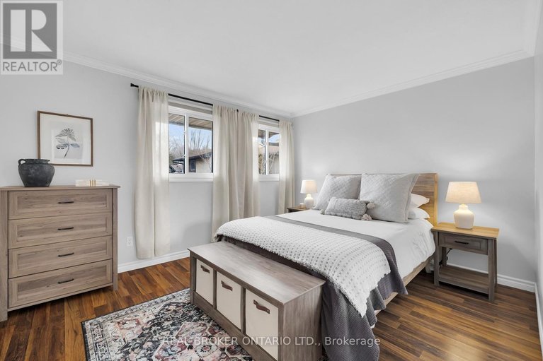 29578389/101-mcclintock-way/katimavik/ottawa/ontario/K2L2A5_15