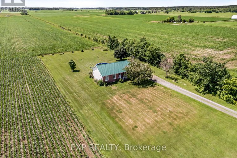 28585011/896-county-rd-18-road/east-hawkesbury/ontario/K0B1M0_29