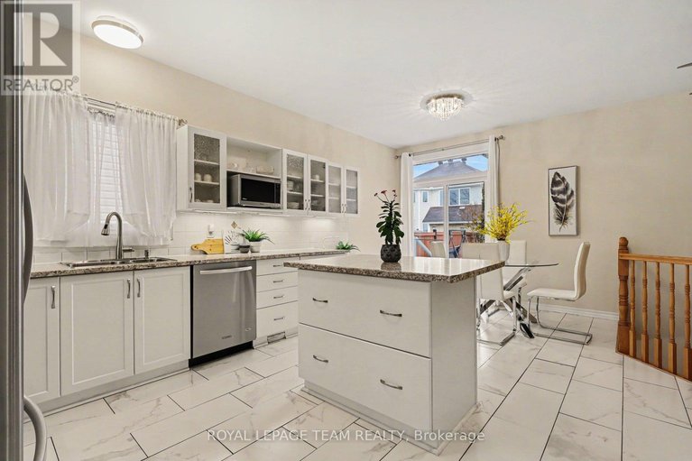 29526463/751-vermillion-drive/riverside-southgloucester-glen/ottawa/ontario/K1V1V8_11