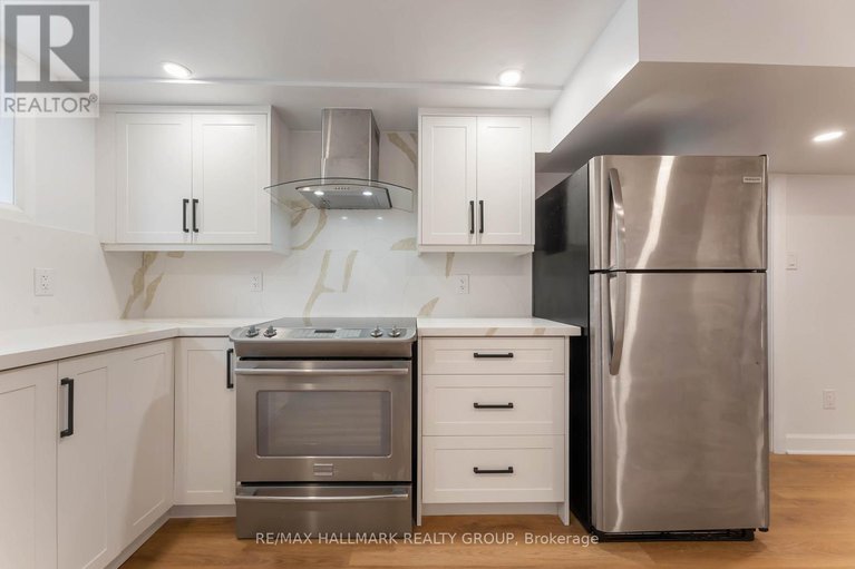 29174805/1796-saunderson-drive/elmvale-acres/ottawa/ontario/K1G2C2_15