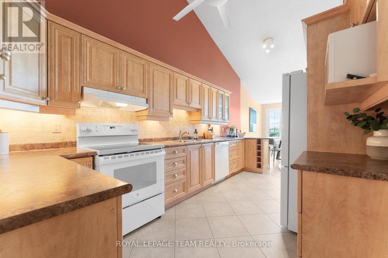 28877037/16-oyster-bay-court/stittsville-central/ottawa/ontario/K2S1H3_26