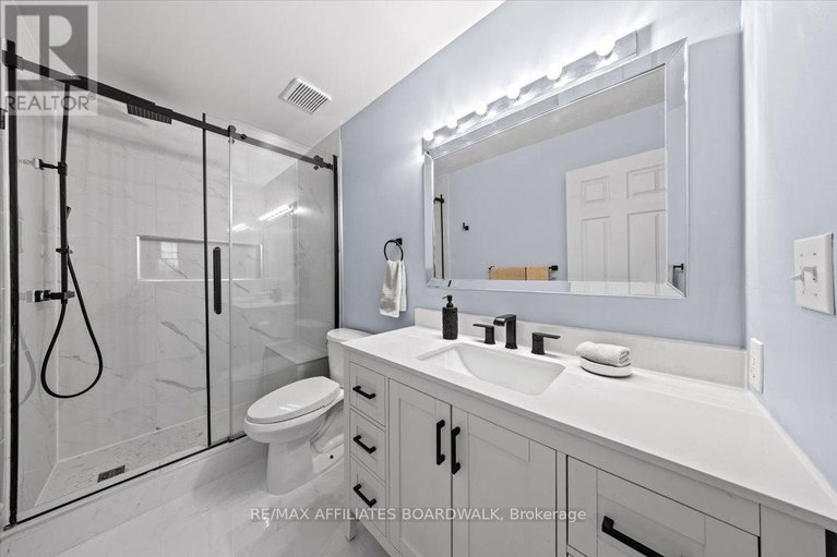 29123798/34-woodgate-way/longfields/ottawa/ontario/K2J4C9_26