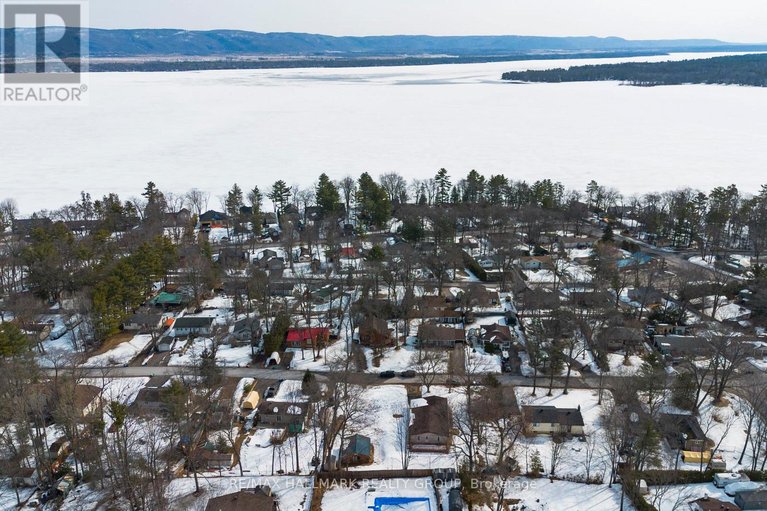 29541162/135-woods-road/constance-bay/ottawa/ontario/K0A3M0_25