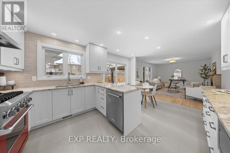 29294454/18-ivylea-street/craig-henrywoodvale/ottawa/ontario/K2G4X5_13