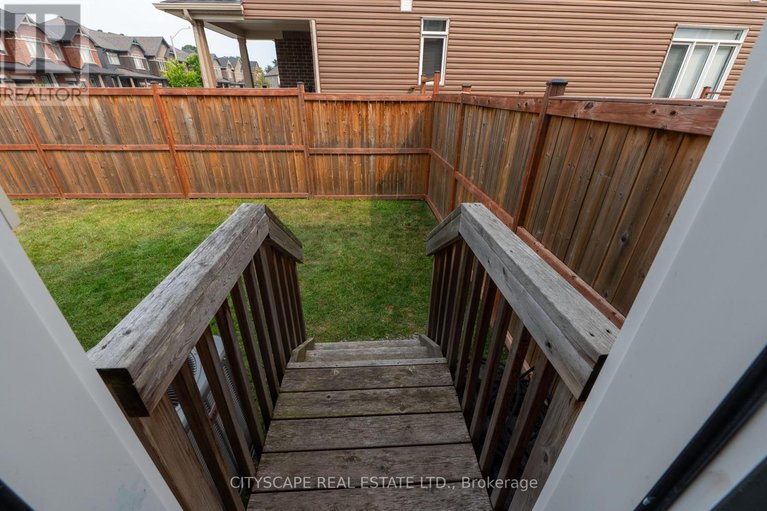 28681279/174-joshua-street/mer-bleuebradley-estatesanderson-park/ottawa/ontario/K1W0A3_48