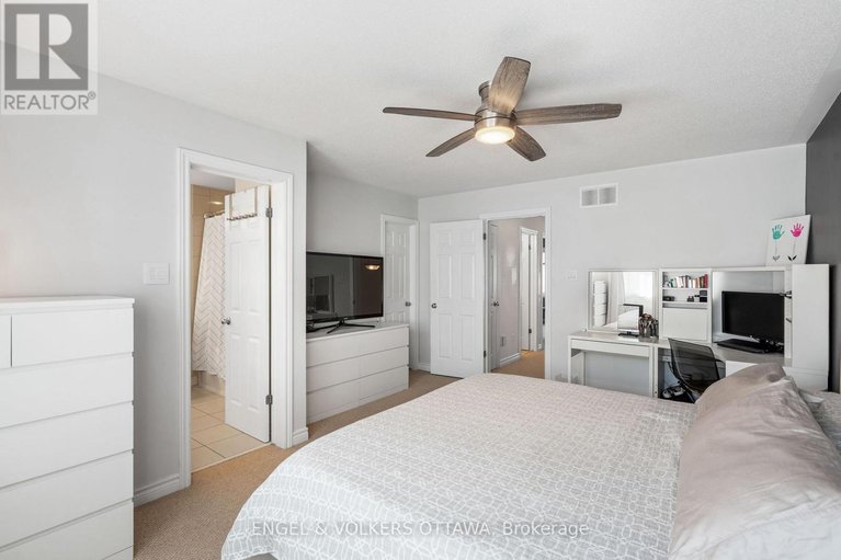 28731847/541-langelier-avenue/mer-bleuebradley-estatesanderson-park/ottawa/ontario/K1W0E7_22