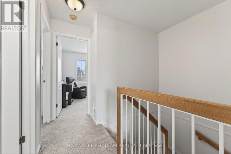 29305837/37-flowertree-crescent/emerald-meadowstrailwest/ottawa/ontario/K2M2R8_31