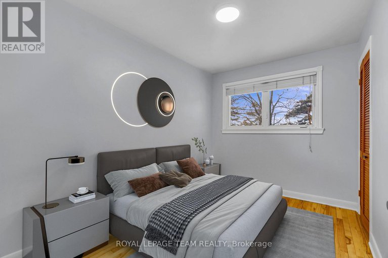 28363169/638-coronation-avenue/riverview-park/ottawa/ontario/K1G0M5_18