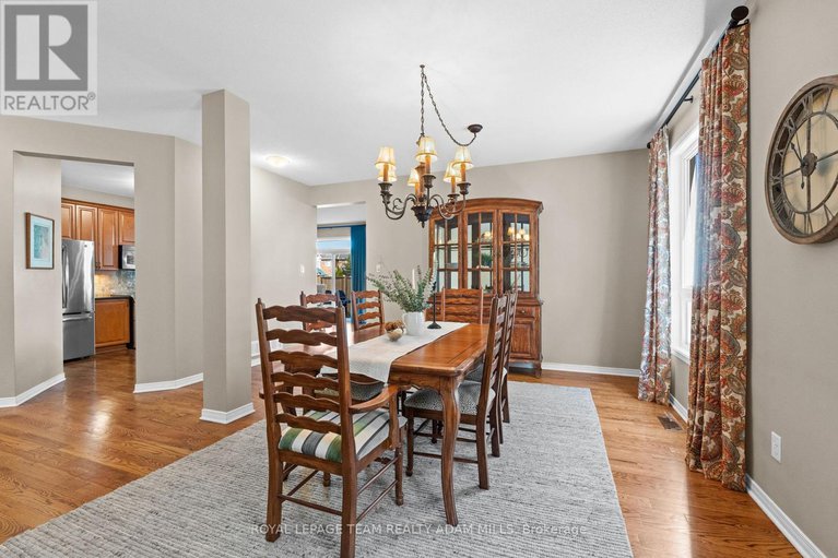 29030292/503-stonechurch-way/cedargrovefraserdale/ottawa/ontario/K2J0C5_7