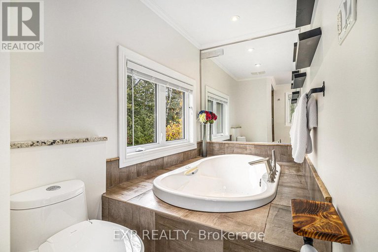 29064554/10-carlisle-circle/remainder-of-stittsville-area/ottawa/ontario/K0A1B0_23