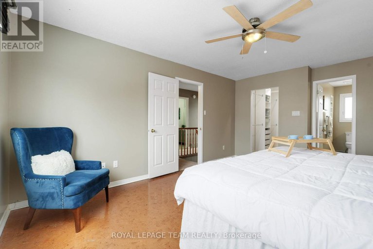 29444898/49-vesta-street/cedargrovefraserdale/ottawa/ontario/K2J3Z1_31