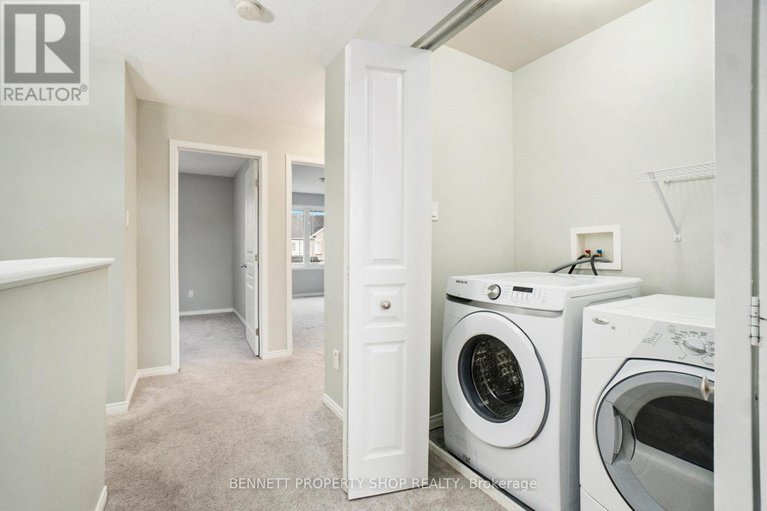 28577156/526-pepperville-crescent-n/emerald-meadowstrailwest/ottawa/ontario/K2M0E5_10