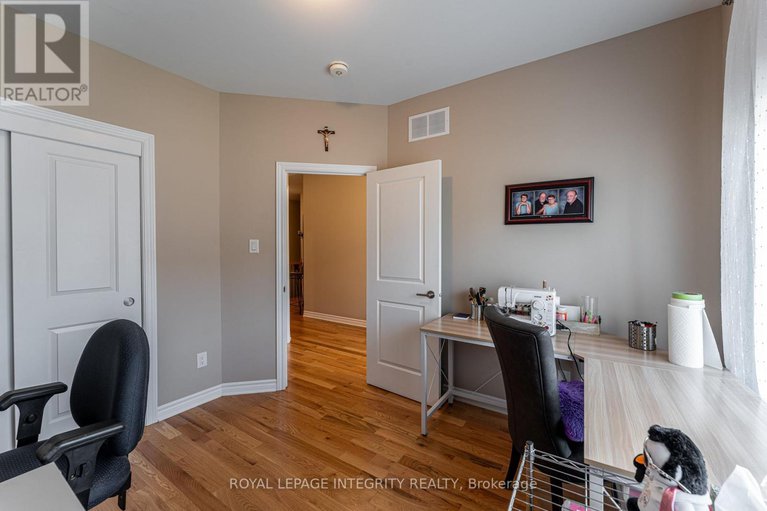 28726773/258-rue-de-letang-street/town-of-rockland/clarence-rockland/ontario/K4K0K1_8