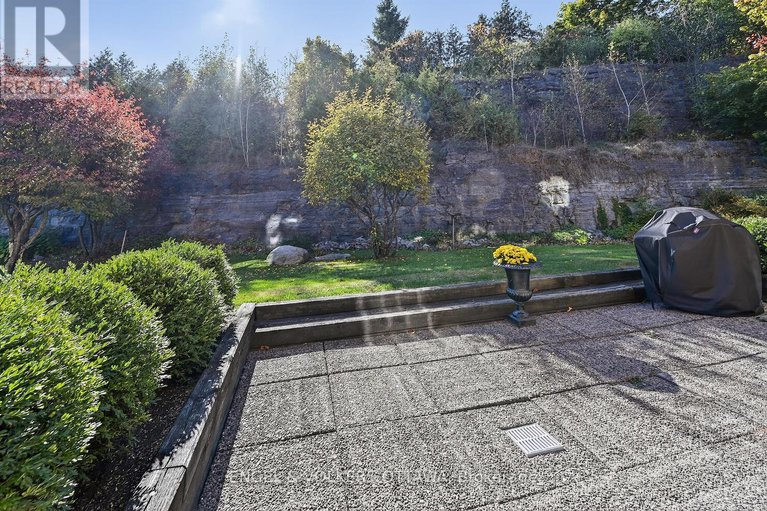 29383001/203-120-darlington-private/hunt-clubwestern-community/ottawa/ontario/K1V0X5_7