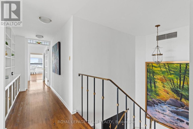 27955886/1201-40-boteler-street/lower-townbyward-market/ottawa/ontario/K1N9C8_20