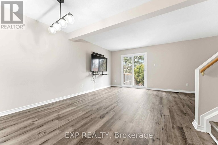 29456632/25-2659-pimlico-crescent/emerald-woodssawmill-creek/ottawa/ontario/K1T2A6_6