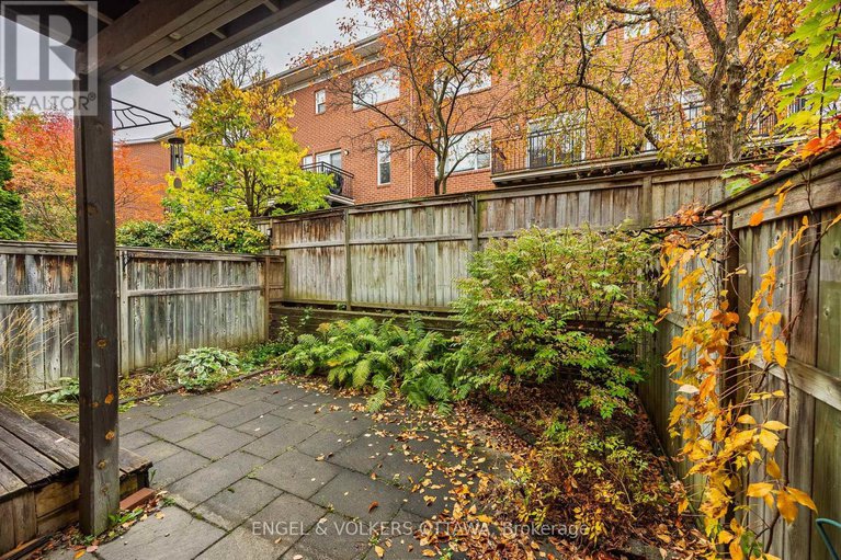 29030963/277-mart-circle/manor-park/ottawa/ontario/K1K4W2_43