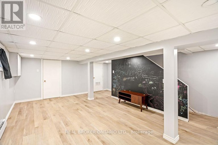 28987667/23-lakeview-terrace/dows-lake/ottawa/ontario/K1S3H3_31