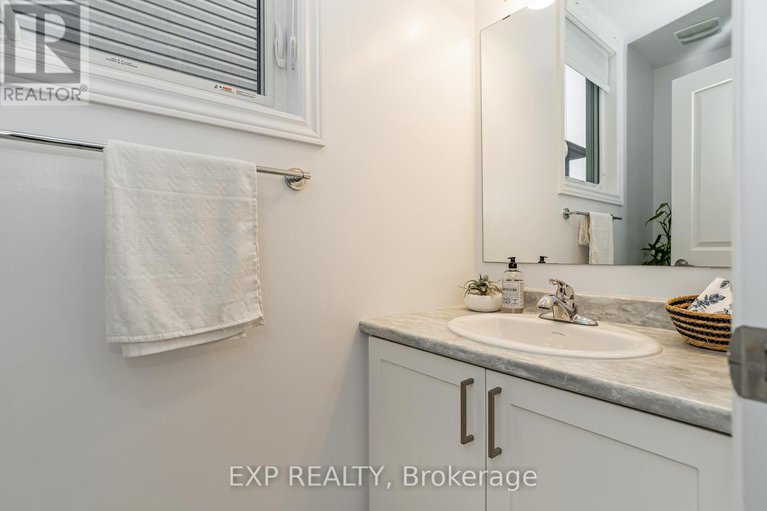 28586832/76-rallidale-street/blossom-parkkemp-parkfindlay-creek/ottawa/ontario/K1X0G7_5