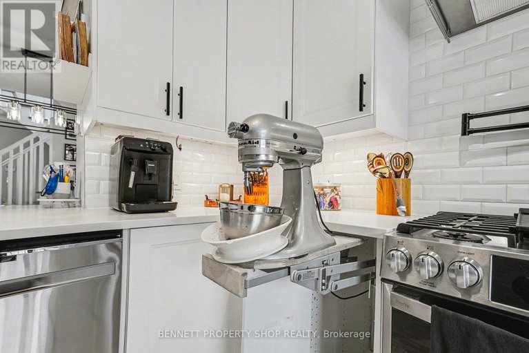 29252833/427-montserrat-street/stittsville-north/ottawa/ontario/K2S0L6_8