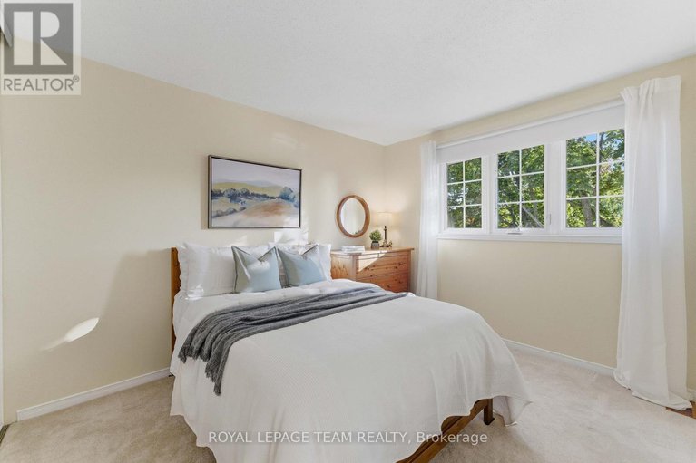 28977787/54-pickwick-drive/cedargrovefraserdale/ottawa/ontario/K2J3E8_19