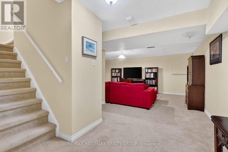 29622542/1372-jules-leger-drive/cumberland-ridge/ottawa/ontario/K4C1E2_34