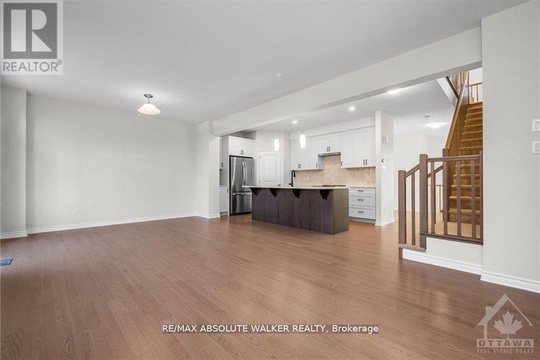 28242948/702-du-rivage-street/town-of-rockland/clarence-rockland/ontario/K4K0K1_12