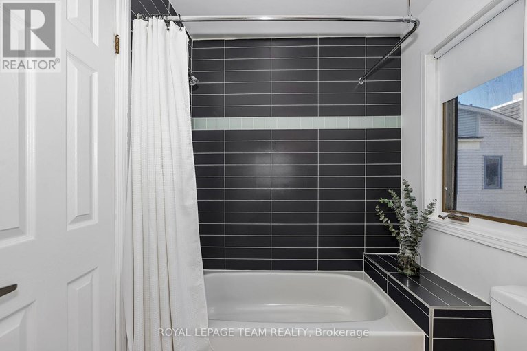 28880148/9-518-lisgar-street/ottawa-centre/ottawa/ontario/K1R5H5_28