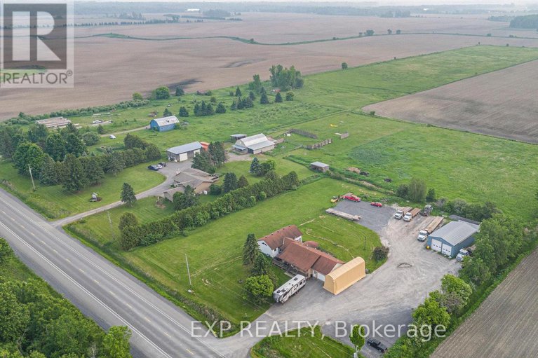 28516160/4806-frank-kenny-road/sarsfieldbearbrook/ottawa/ontario/K0A3H0_39