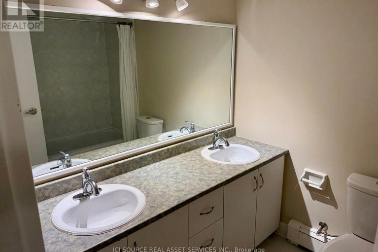 29473926/8-blue-moon-private/manor-park/ottawa/ontario/K1K4K6_12