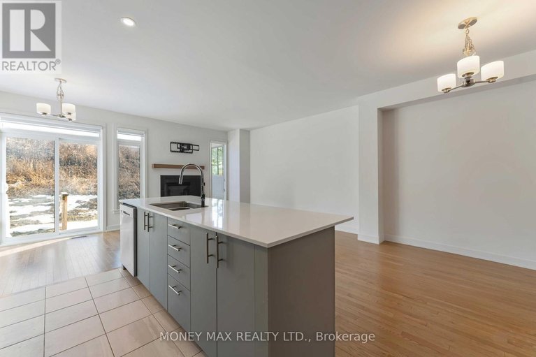 29471727/623-knotridge-street/mer-bleuebradley-estatesanderson-park/ottawa/ontario/K1W0C7_8