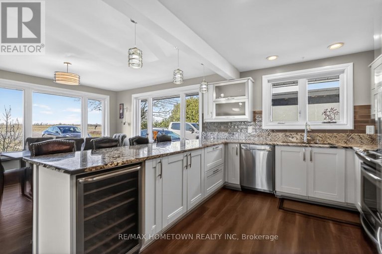 29585347/1643-county-road-2-road/augusta-twp/augusta/ontario/K0E1T0_12