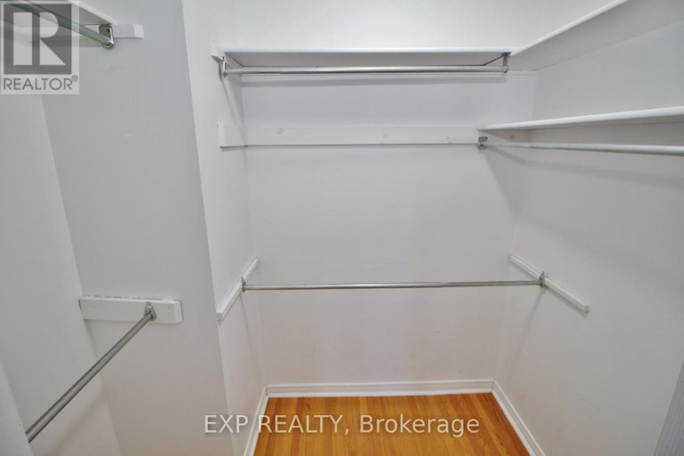 29434596/52-3691-albion-road/sawmill-creektimbermill/ottawa/ontario/K1T1P2_21