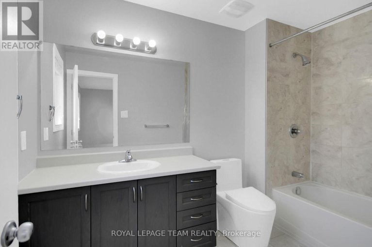 28243617/605-lauraleaf-crescent/half-moon-bay/ottawa/ontario/K2J6G7_28