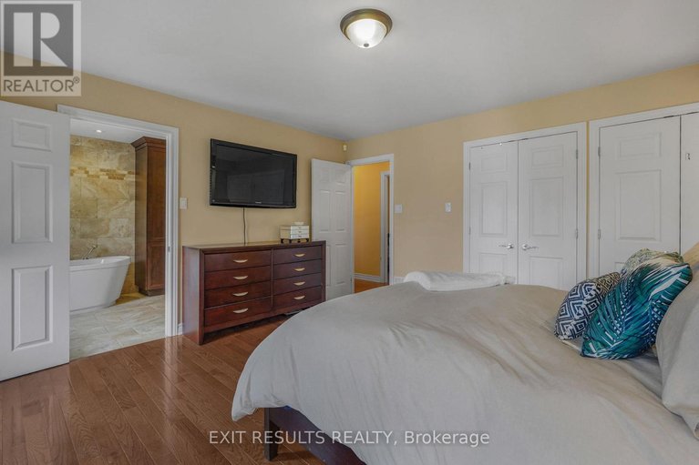 29689053/1887-champlain-street-e/clarencerockland-twp/clarence-rockland/ontario/K0A1N0_20